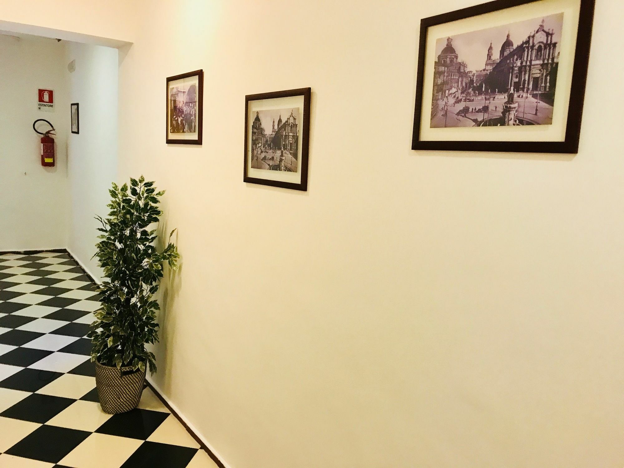Santuzza Art Hotel Catania Luaran gambar